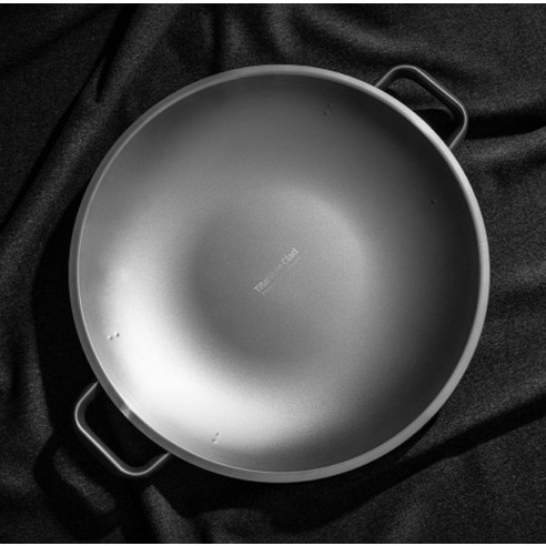 가벼운 티타늄 그리들 하나로 캠핑 요리가 즐거워진다!