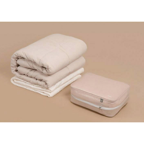 여행 가방의 공간을 극대화하고, 필수품을 보호하며, 이동 중에 편안함을 제공합니다.