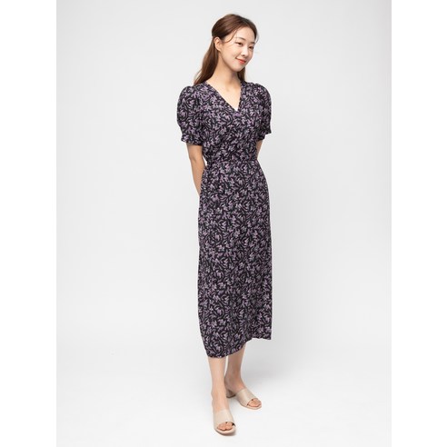 여름을 빛내는 세련된 오피스룩