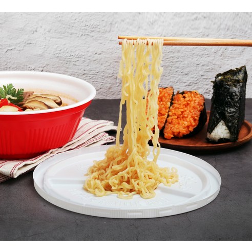 추억을 되살리는 맛, 변함없는 즐거움: 왕뚜껑 컵라면