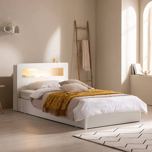 편안함과 스타일을 놓치지 마세요: 삼익가구 로이 LED 평상형 침대 프레임 + 매트리스 세트