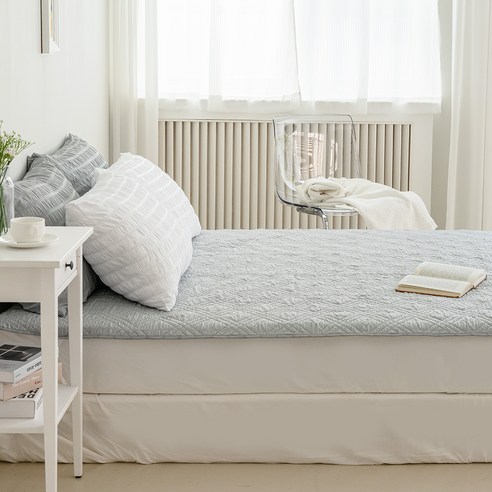 床上用品 墊 深度睡眠 睡眠 良好的睡眠 深度睡眠 就寢時間 睡在地板上 墊 墊