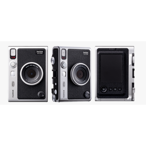 찰나의 순간을 영원히: 인스탁스 미니에보 블랙으로 아날로그 감성을 디지털로 담다