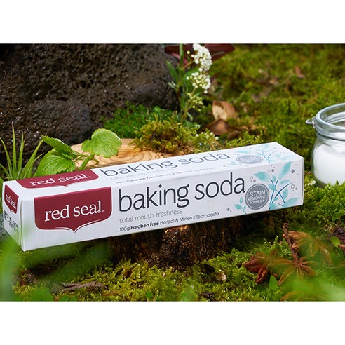 레드씰 베이킹 소다 치약으로 밝고 건강한 미소를 지키세요.