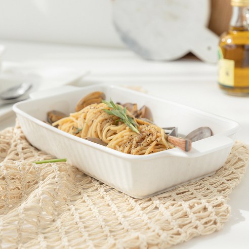 집에서 맛있는 구운 요리와 디저트를 만드는 데 필수적인 쓰임 마일드 화이트 직사각 그라탕기