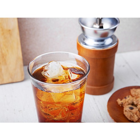 친환경적이고 세련된 코멧 홈 리유저블 카페컵