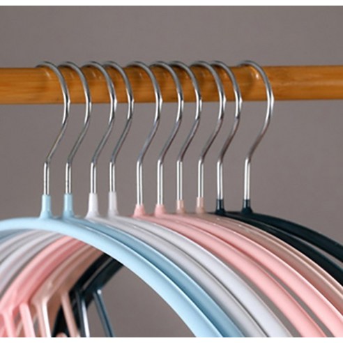 옷장 속 혁신, 살림의 기술 어깨뿔방지 논슬립 스틸 옷걸이로 옷장 정리 고민 해결!