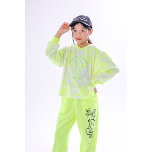 少年時尚少女服裝上衣圓領T卹少女少女圓領圓領圓領圓領少年9歲以上青年JUNIOR女學生少女少女女孩  初中生  女高中生  中學生服  少女服  春天  秋天