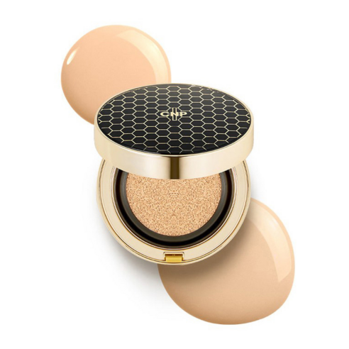 프로폴리스의 힘으로 완성하는 촉촉한 광채 피부, CNP 프로폴리스 앰플 인 쿠션 파운데이션