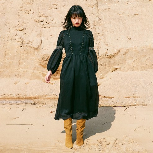 오앨 LACE SMOKE SHIRRING DRESS
