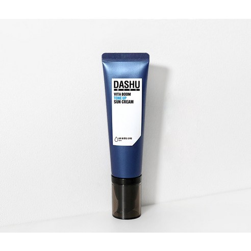 어? 낯빛 좋아졌네? 자신감 불어넣는 남성 톤업 선크림