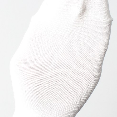심플함 속에 빛나는 가치, 노디자인 학생용 베이직 무지 발목 양말로 발끝부터 완성하는 완벽한 하루