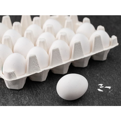 강남농장 1+등급 백색란 - 탱글탱글 탄력 있는 흰자와 노른자를 품은 계란