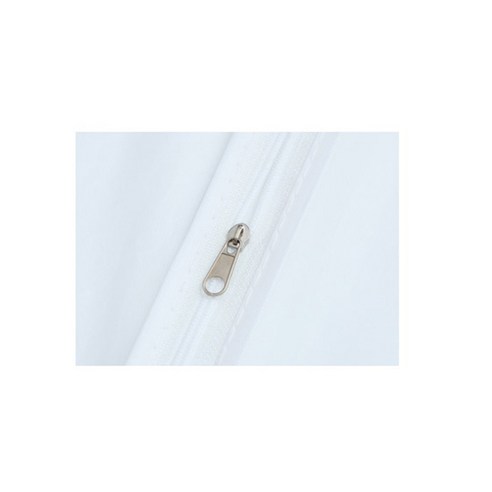 공유 깔끔 슬림 옷 커버로 완성하는 미니멀리즘 옷장