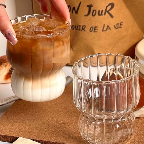 세련된 디자인과 실용성을 갖춘 내열유리컵
