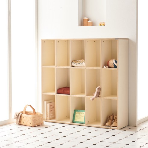 아이의 공간을 풍요롭게 하는 소르니아 아동책장