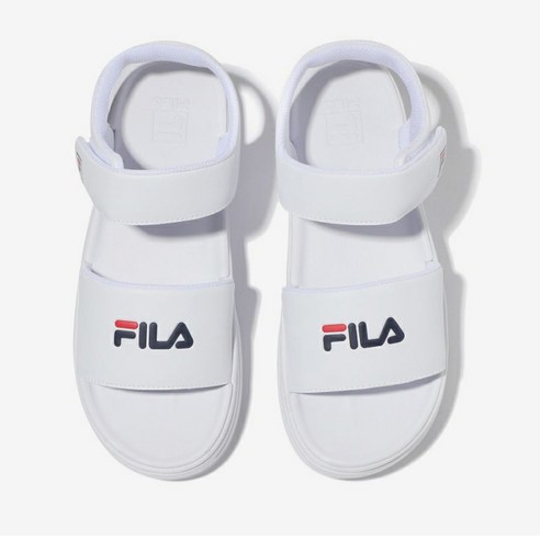 푹신함에 스타일까지! 휠라 코트 샌들로 시원한 여름 완성