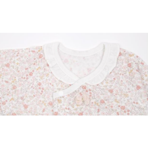 밤새 뒤척이는 우리 아기에게 꿀잠을 선물하는 오가닉맘 켈리 면 배내 가운 손싸개 세트