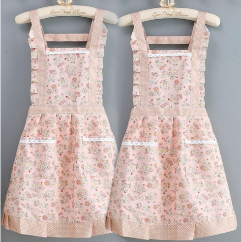 일상에 스며드는 아름다움, 꽃무늬 원피스 앞치마