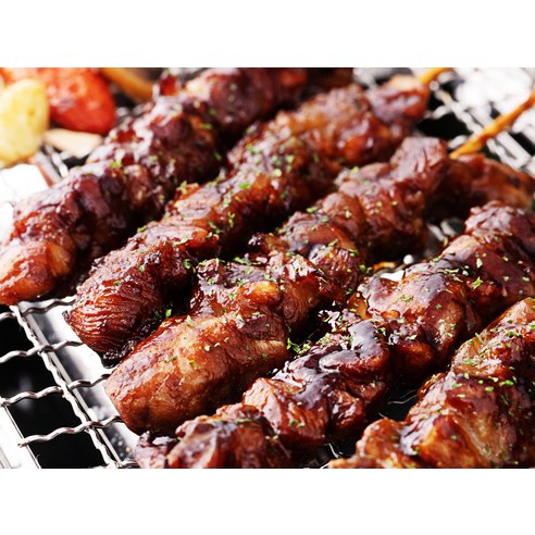 데리야끼 소스로 맛을 낸 쫄깃쫄깃한 닭꼬치