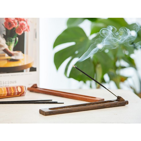 향기로 채우는 공간, 코멧 인센스 홀더로 완성하는 나만의 감성