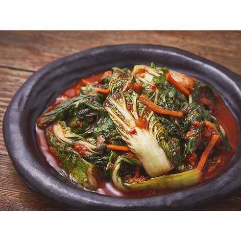 갓 지은 밥 위에 얹어 먹는 시원하고 아삭한 모산김치 보리 얼갈이 김치