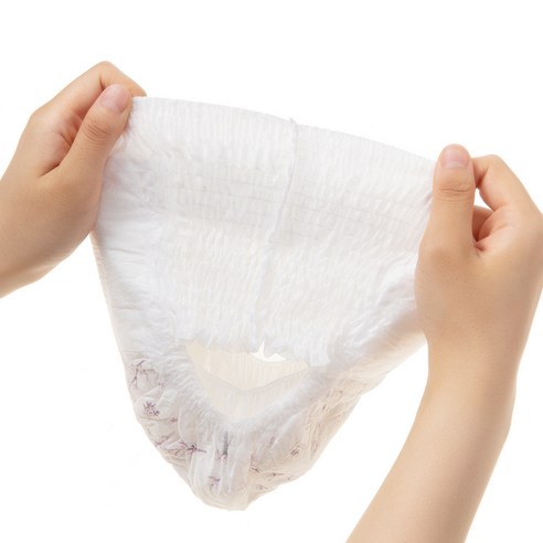 성인형 불편함 해결을 위한 뛰어난 착용감과 흡수력의 대용량 코멧 시그니처 터치핏 팬티형 기저귀