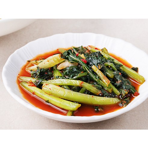 아삭하고 시원한 풀무원 톡톡김치 열무김치로 식탁에 활력을 더하세요