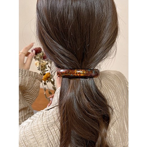 시간을 초월하는 우아함, 걸핀스 페더 스퀘어 셀룰로오스 롱 자동핀 1508