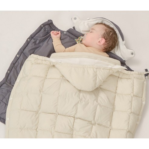 추운 겨울에도 아기와 함께 따뜻하고 편안하게 이동할 수 있는 혁신적인 구스켓 유아용 패딩 아기띠워머