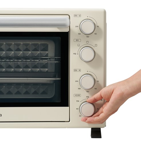 현대 주방의 필수품으로 손쉬운 조리를 가능케 하는 미디어 대용량 컨벤셔널 오븐