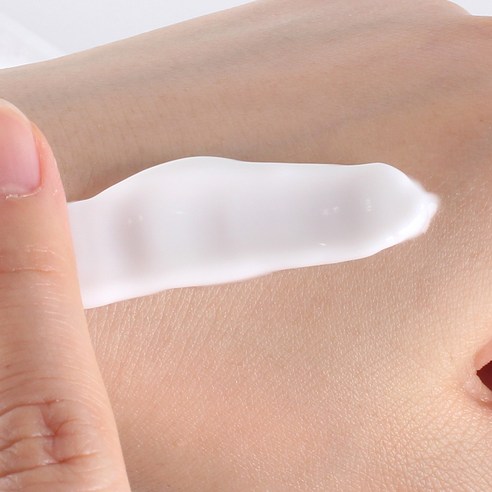 여성스럽고 고급스러운 향기, 피부 보습과 영양 공급