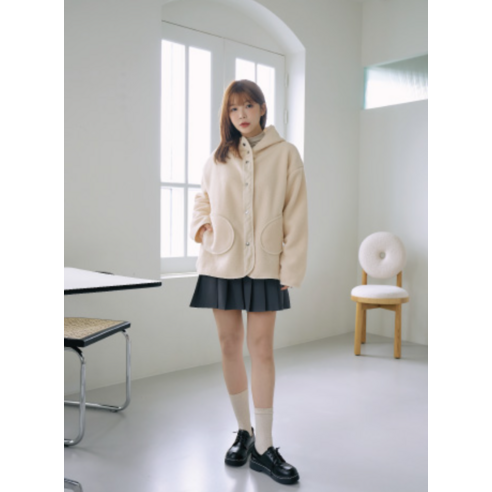 女  時尚  服裝  外衣  跳線  成年女性  成年女性  婦女  女人  淑女