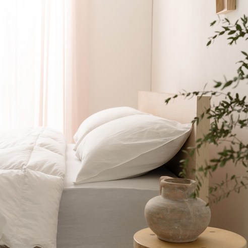 아늑한 휴식을 위한 선택, 리바트 토스트 헤드형 침대 프레임으로 꿈결 같은 침실을 완성하세요.