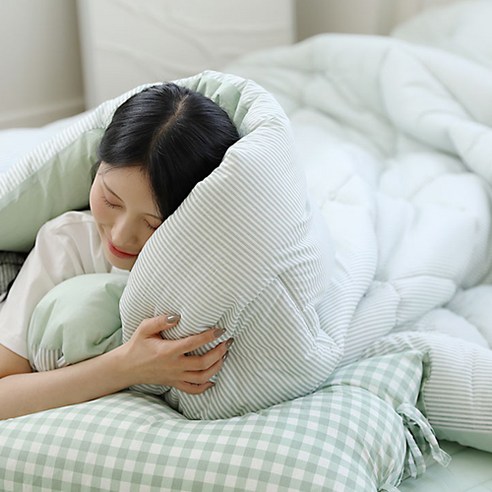 床上用品 套裝 羽絨被 熟睡 睡眠 蜂蜜睡眠 深度睡眠 睡前 柔軟 蓬鬆