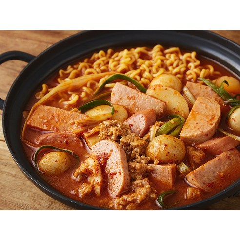 15분 만에 완성하는 밥도둑, 오뎅식당 부대찌개 밀키트