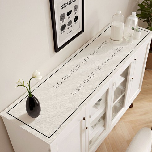 공간을 예술로 승화시키는 지앤와이 모던 방수 가죽 수납장 캐비닛 매트: 당신의 일상을 특별하게 테이블러너