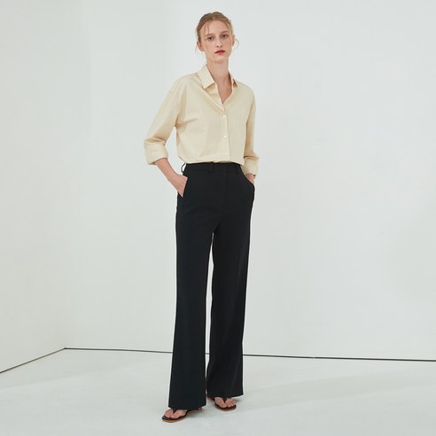 여성용 SEMI FLARE PANTS
