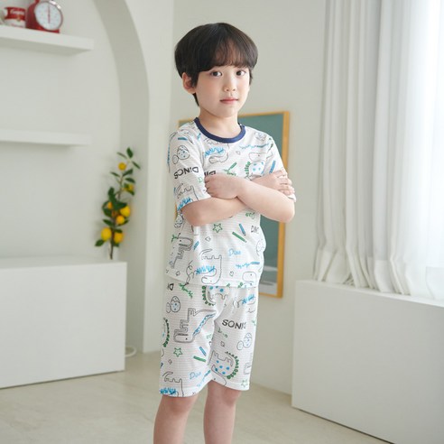 孩子們 時尚 男孩 服裝 家居服 男孩 男孩 房子 首頁 房子