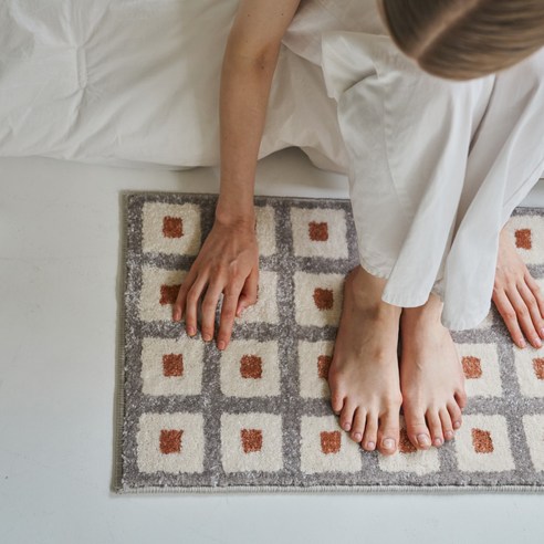 벨기에 감성의 고급스러움과 실용성을 담은 리튼 도어매트