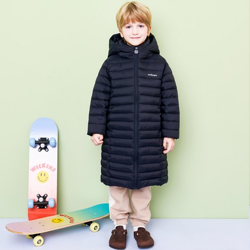 아이들이 편하게 입을 수 있는 스타일리시한 아동 점퍼