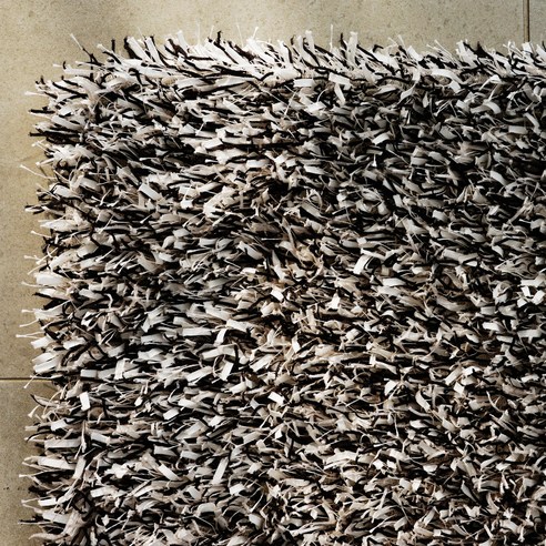 포근함과 스타일을 모두 갖춘 샤기 카페트, 54% 할인 찬스!