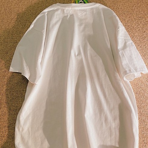 女 時尚 服裝 上衣 短袖 t卹 成年女人 成年女人 女士 女人 涼爽 夏天 夏天 夏天 夏天 夏天 夏天 涼爽的夏天 仲夏 夏天 夏天 炎熱的夏天炎熱的夏季 炎熱的夏季 夏 夫人 夫人 冷靜 冷靜 女裝 服裝 短袖T卹