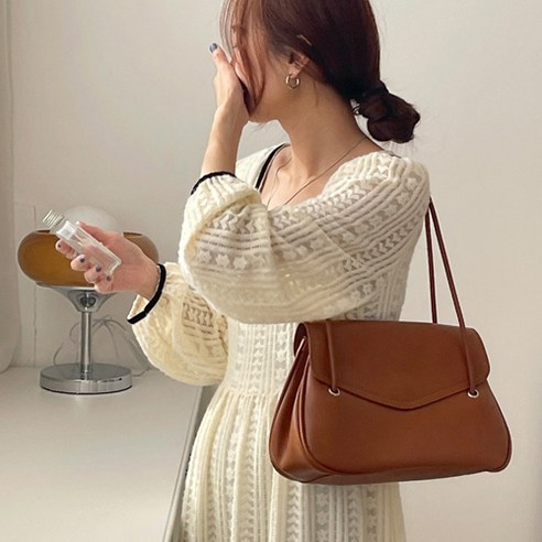 지니얼 여성용 가죽 데일리 스퀘어 플랩 숄더백 GA2687