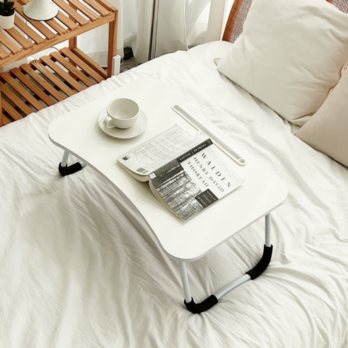 침대 밖은 위험해! 오브민 베드 트레이로 침대 위에서 모든 것을 해결하세요!