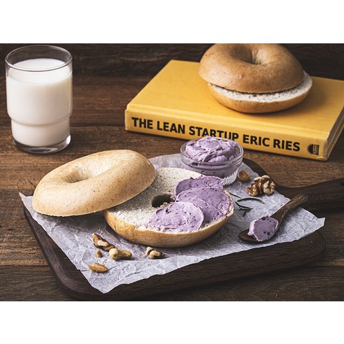 섬세한 풍미로 일상을 물들이는 크래프트 크림치즈 스프레드 블루베리