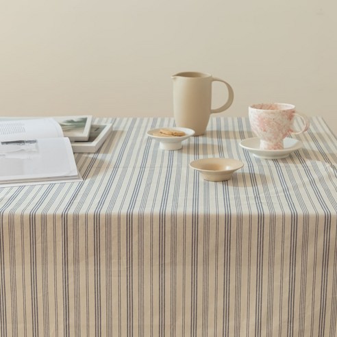 데일리라이크 데일리 테이블보, 02 Lavender stripe, 140 x 140 cm