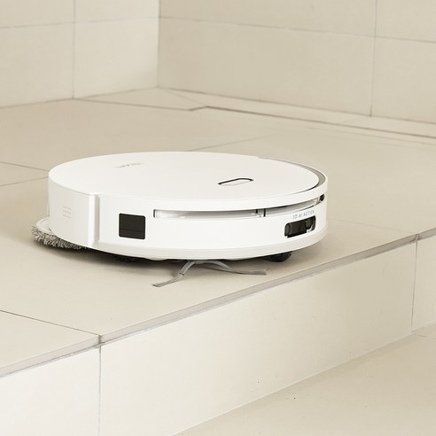 혁신적인 가정 청소 솔루션: 아이룸 옵티머스 물걸레 겸용 로봇청소기 M10