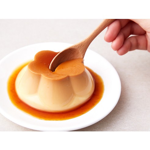 오늘 하루, 풍림 캐러멜 커스터드 푸딩으로 나를 위한 달콤한 사치를 선물하세요.