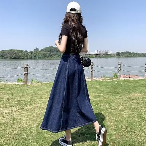 女  時尚  服裝  下裝  長裙  成年女性  成年女性  婦女  女人  淑女